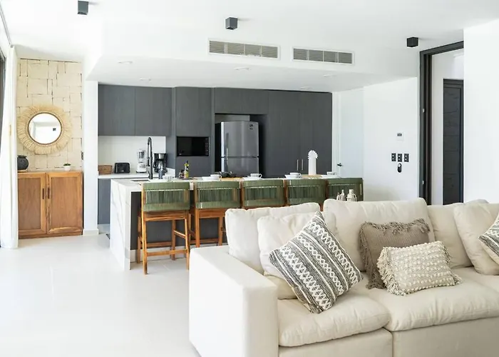 Blanca Incredible 2br Villa/private Pool *